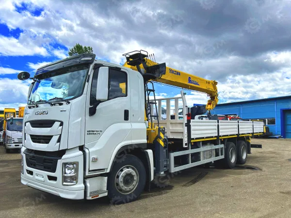 Бортовой грузовик ISUZU 6х4 дв 221kw c кму XCMG GSQS350-5 гп 14т., стрела 19,6м, кузов 8500х2400х550