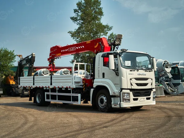 Бортовой грузовик ISUZU 4x2 дв 151kw гп 10 тонн c кму VIGRUS SHS2006 гп 8 тонн 6 секций 20м кузов 6500*2470*550