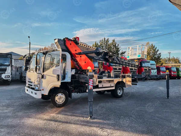Автовышка VIGRUS GKS33 на шасси ISUZU 4Х2 дв 96kw высота подъёма 33м