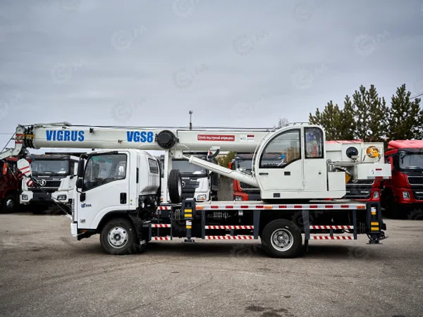 Автокран на шасси ISUZU 4x2 дв 94kw крановая установка VIGRUS VGS8 гп 8т 5 секций стрела 26м