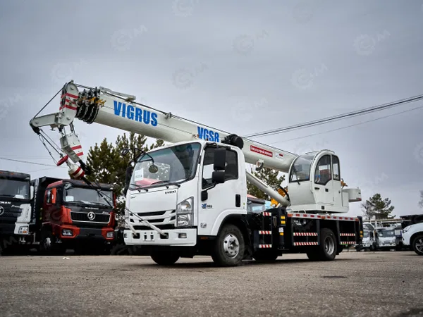 Автокран на шасси ISUZU 4x2 дв 94kw крановая установка VIGRUS VGS8 гп 8т 5 секций стрела 26м