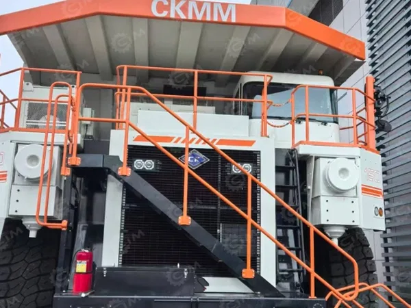 Карьерный самосвал CKMM CKG150AE гп 136 тонн