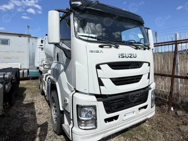 Автобетоносмеситель на шасси ISUZU 6х4 дв 279kw бочка 7 m³ 35T