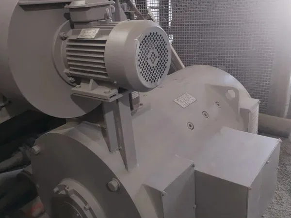 Двигатель подъема Д-816 у2