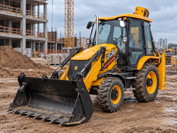 Аренда экскаватора погрузчика JCB 3CX