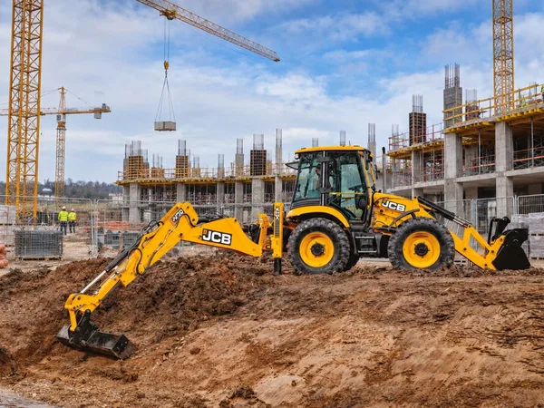 Аренда экскаватора-погрузчика JCB 4CX