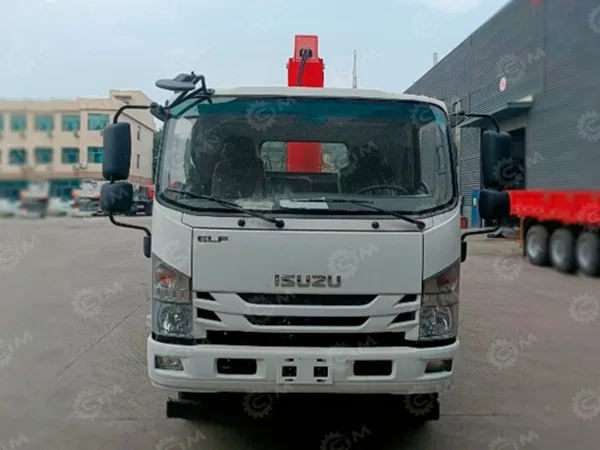 Бортовой грузовик ISUZU 4x2 дв 139kw гп 6 тонн c кму VIGRUS SQS125 гп 5т 4 секции стрела 12,8м кузов 4950х2450х600