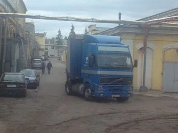 Седельный тягач Volvo FH12