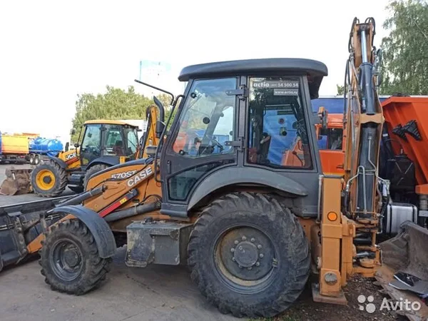 Экскаватор-погрузчик Case 570 ST