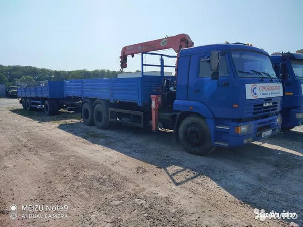Бортовой грузовик с КМУ КамАЗ