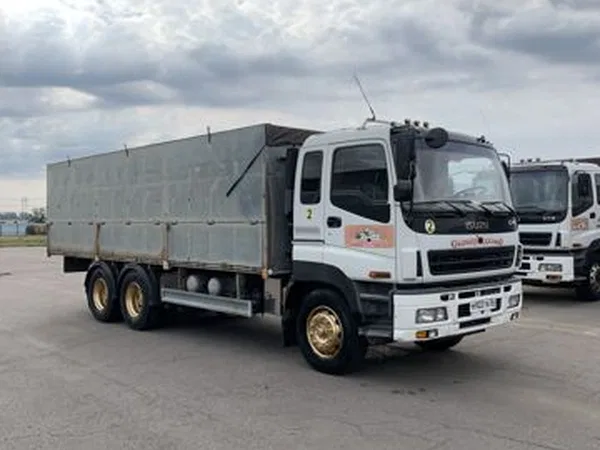 Зерновоз Isuzu CYZ51Q