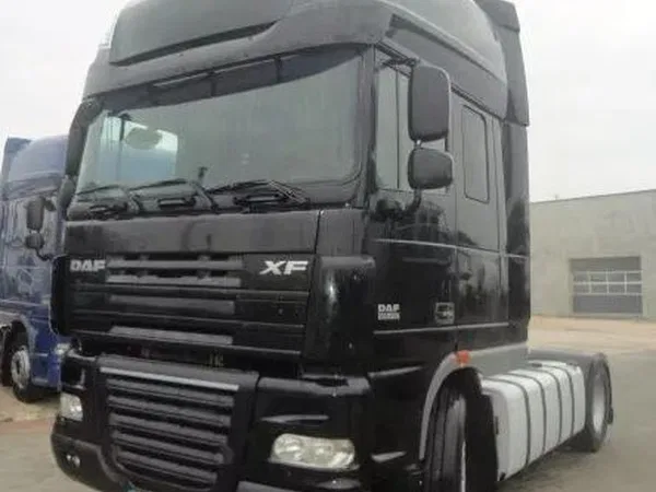 Седельный тягач DAF XF105.460
