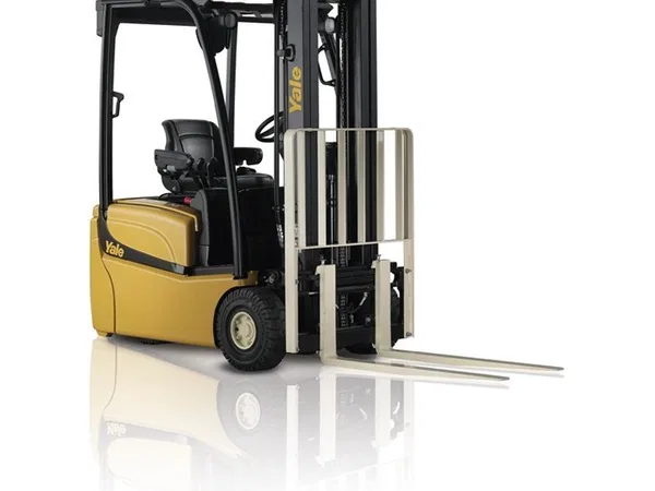 Вилочный электропогрузчик Yale ERP15VT