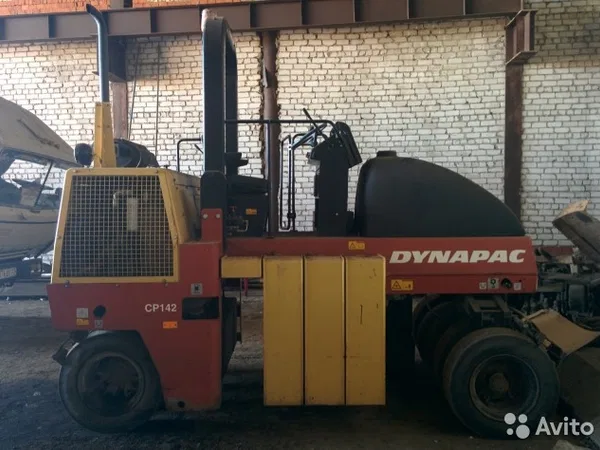 Пневмоколесный каток Dynapac CP142