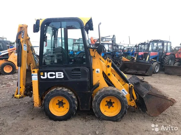 Экскаватор-погрузчик JCB 1CX