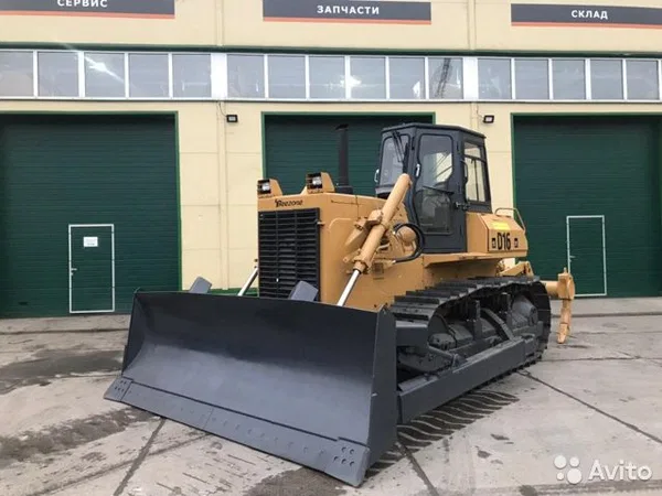 Гусеничный бульдозер Beezone D16