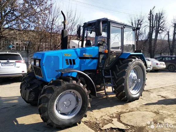 Трактор МТЗ Беларус 1221.3