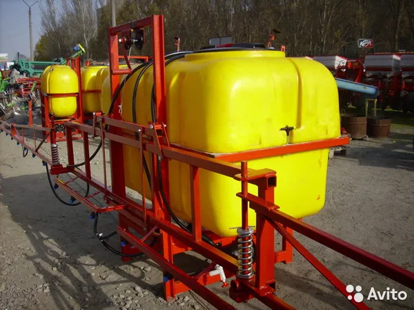Навесной опрыскиватель Demarol 800 л.