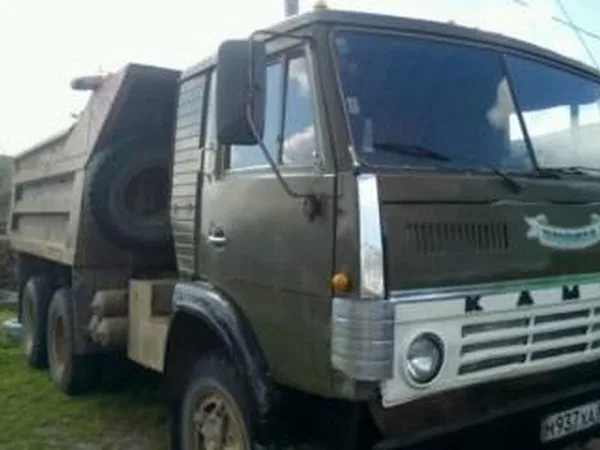 Самосвал КамАЗ 5320