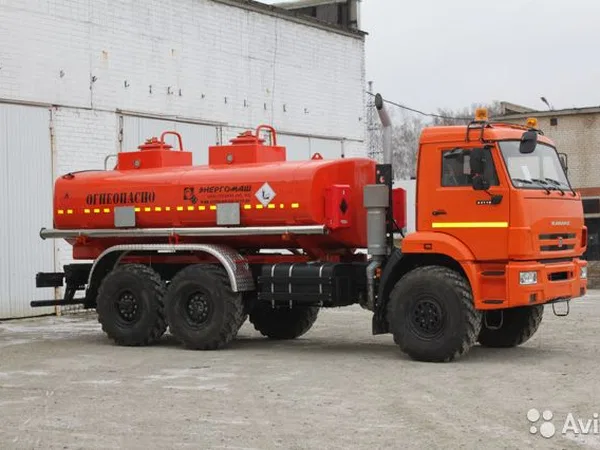 Бензовоз КамАЗ 43118-23027-50 АТЗ-12