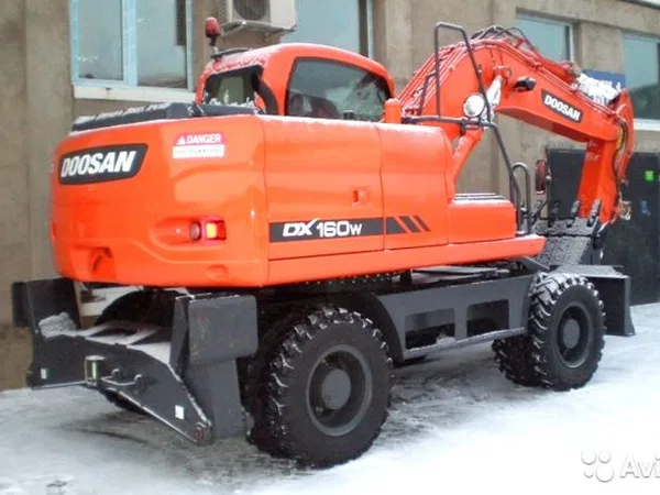 Колесный экскаватор Doosan DX160W