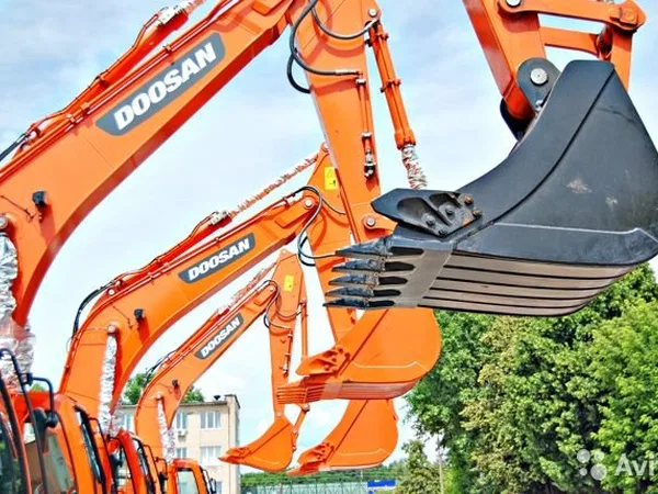 Гусеничный экскаватор Doosan DX225LCA