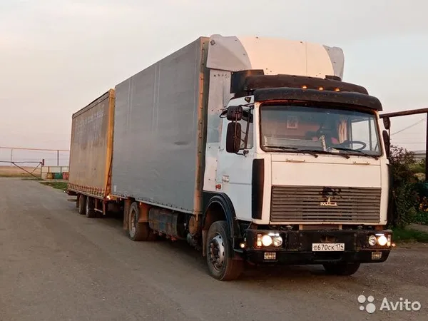 Тентованный грузовик МАЗ 5336А3-320