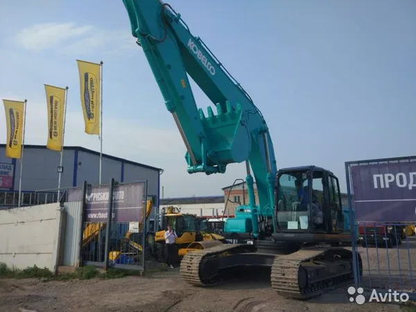 Гусеничный экскаватор Kobelco SK260LC-8