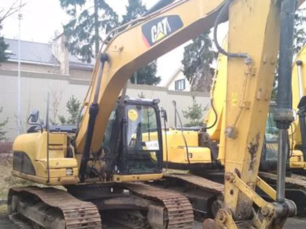 Гусеничный экскаватор Caterpillar 315D L