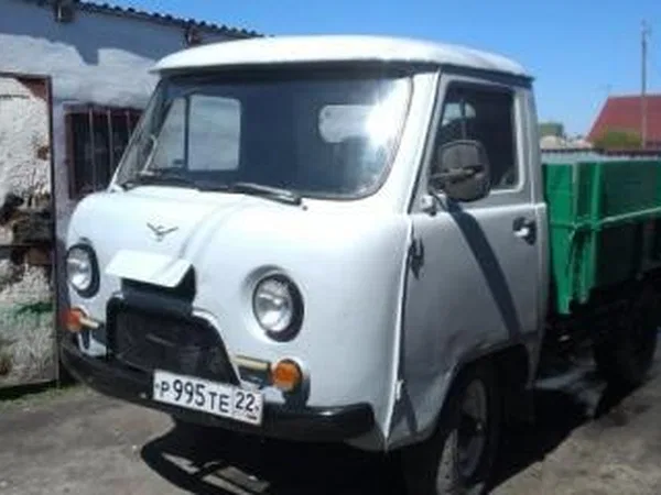 Бортовой автомобиль УАЗ 3303