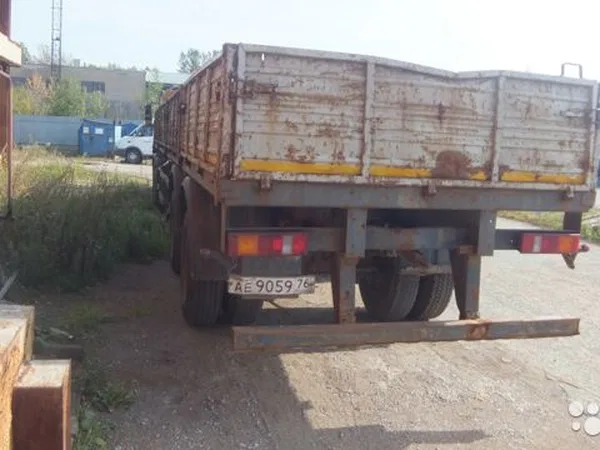 Бортовой полуприцеп МАЗ 938660-044