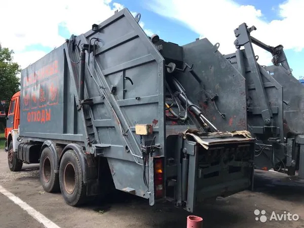 Мусоровоз Спецкоммаш КО-440К20 на шасси КамАЗ