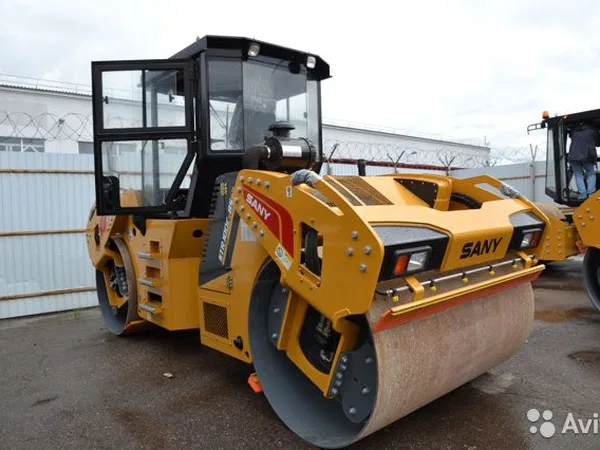Двухвальцовый каток SANY SSR100C-8S