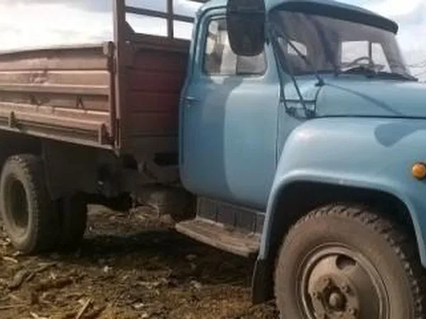 Бортовой грузовик ГАЗ 53