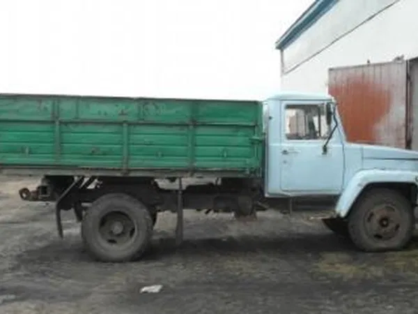 Бортовой грузовик ГАЗ-САЗ 3507