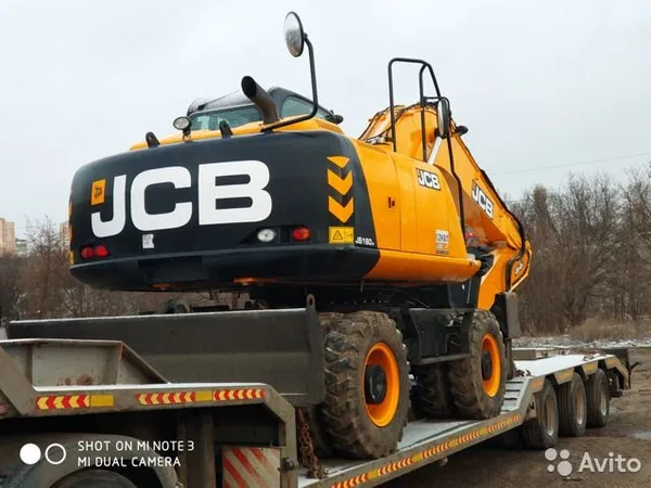 Колесный экскаватор JCB JS160W