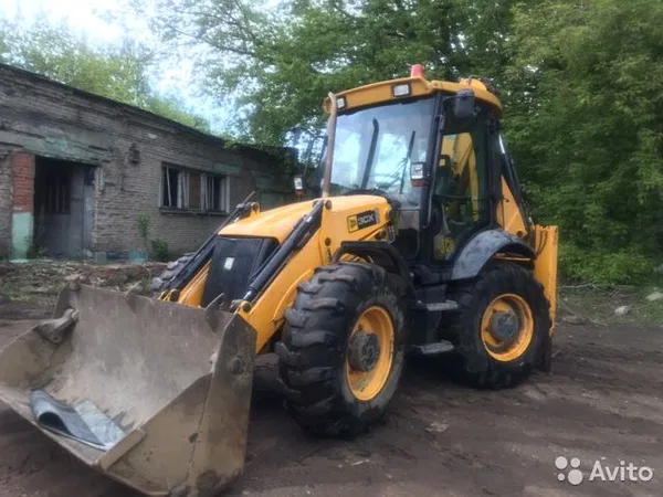 Экскаватор-погрузчик JCB 3CX