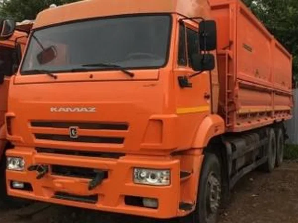 Зерновоз КамАЗ 6520