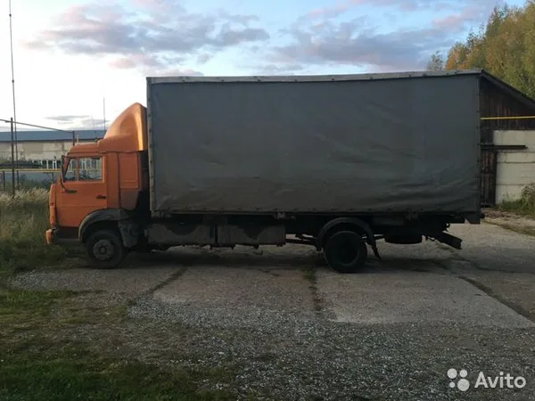 Тентованный грузовик КамАЗ 4308
