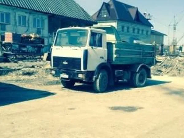 Самосвал МАЗ 5551