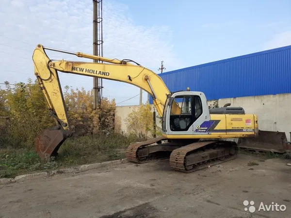 Гусеничный экскаватор NewHolland SK 250