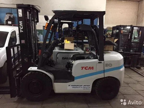 Вилочный погрузчик TCM