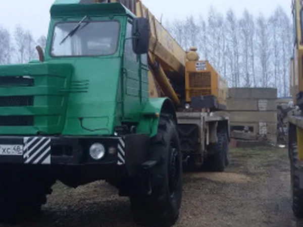 Автокран МКТТ 63 (Tadano TG-700EG) на шасси МоАЗ 546П
