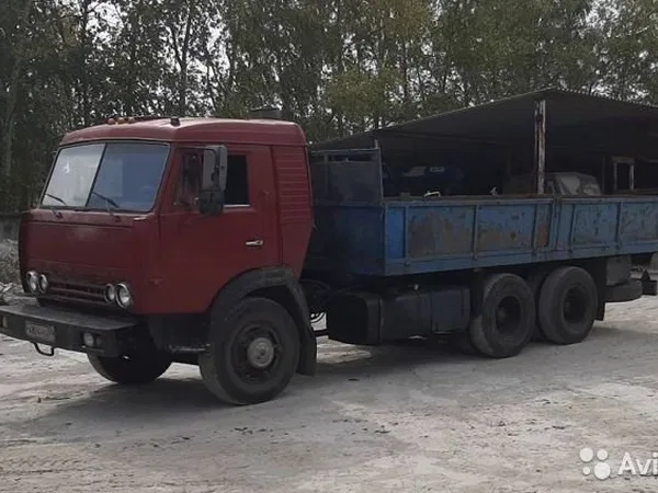 Бортовой грузовик КамАЗ 53212