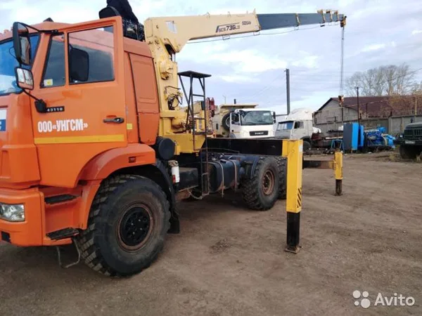 Бортовой грузовик с КМУ КамАЗ 43118 с КМУ Soosan SCS736