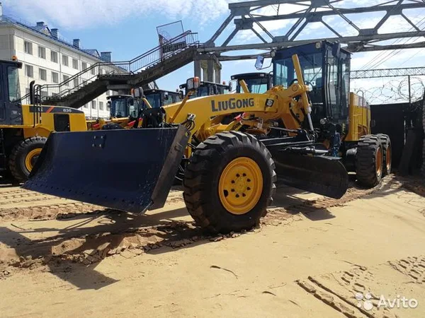 Автогрейдер LiuGong CLG4215 6WD