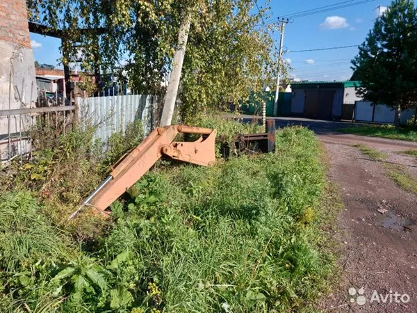 Навесной экскаватор