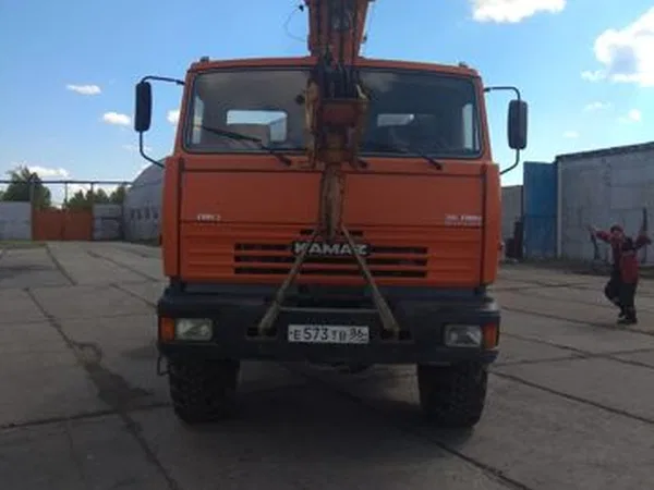 Автокран Ивановец КС-35714К-2 на шасси КамАЗ 4318-15