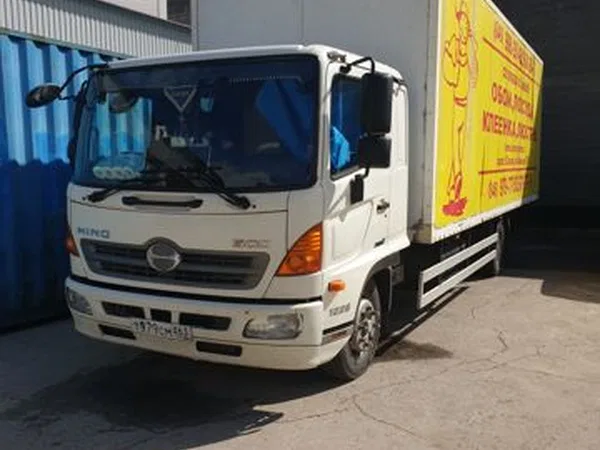Грузовой фургон Hino 500