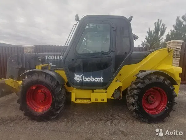Телескопический погрузчик Bobcat Т40.140